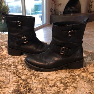 Black ankle boots . Tory Burch 7.5 great condition